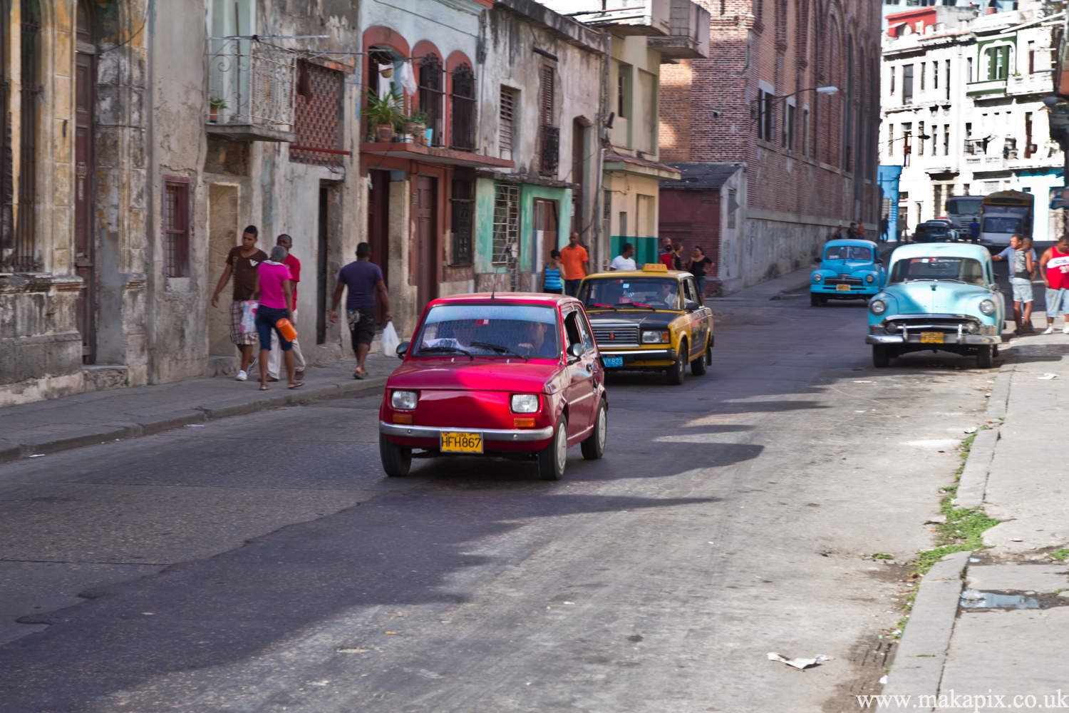 La Habana, cars ,cars, cars...