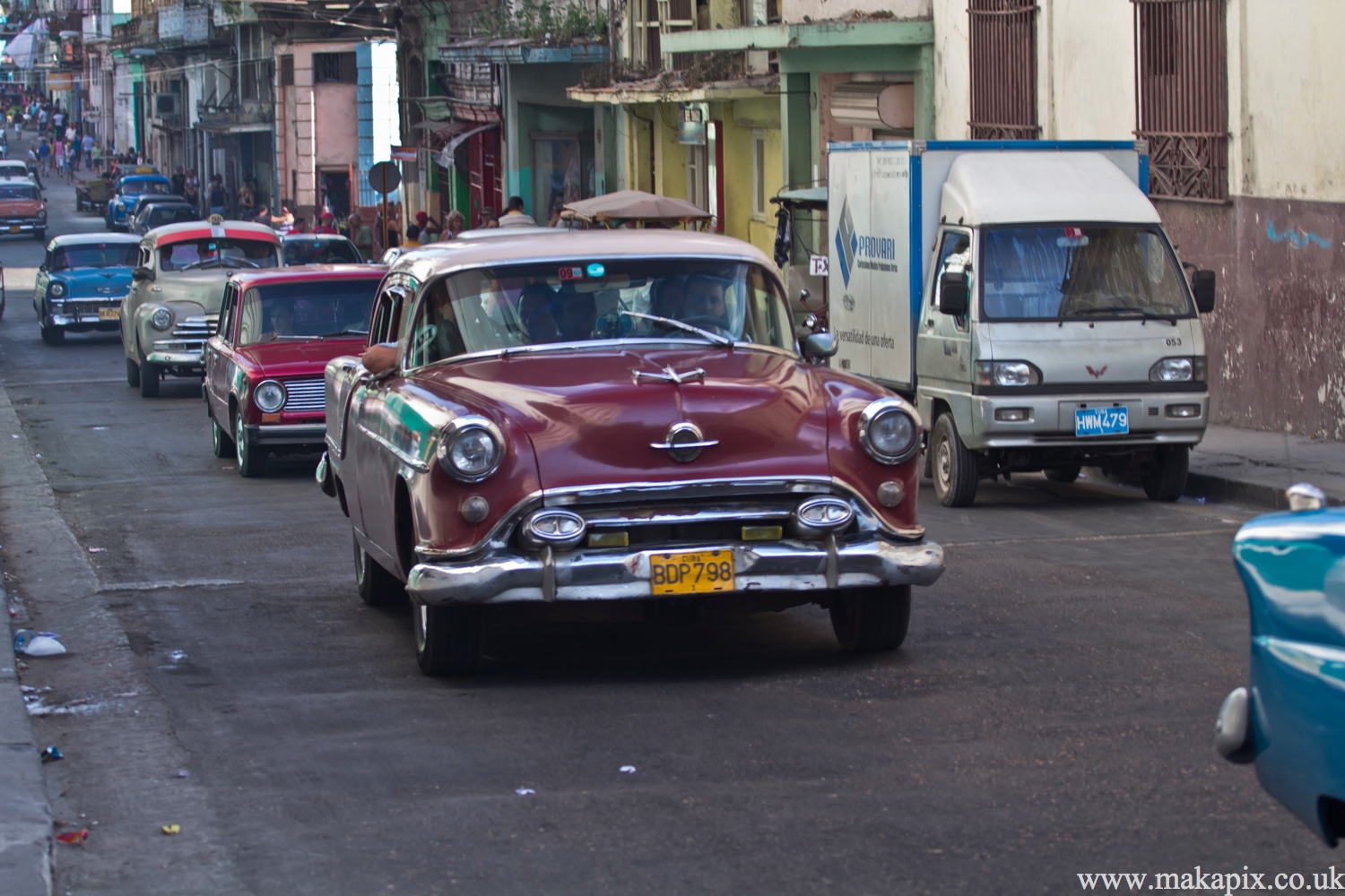 La Habana, cars ,cars, cars...