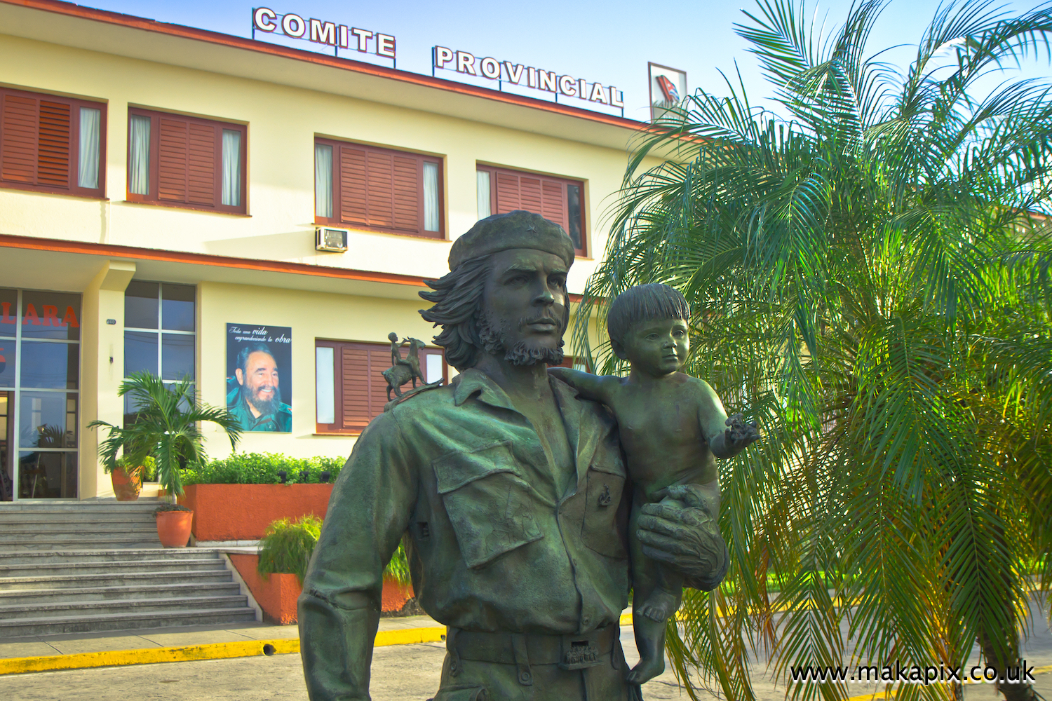 Statue of Che Guevara Holding a Child, Santa Clara, Cuba